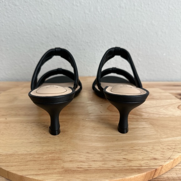 Journee Collection Dyllan Womens Round Open Toe Kitten Heel Pumps new